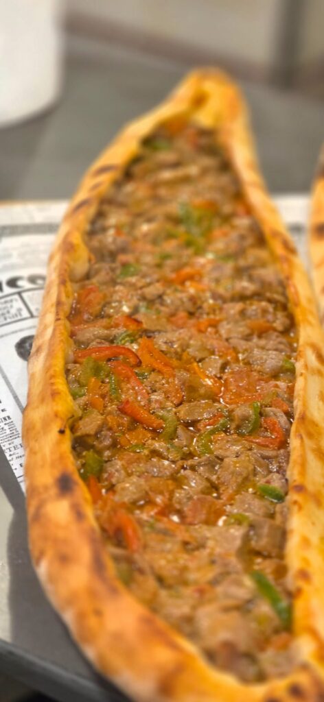 pide de carne turca